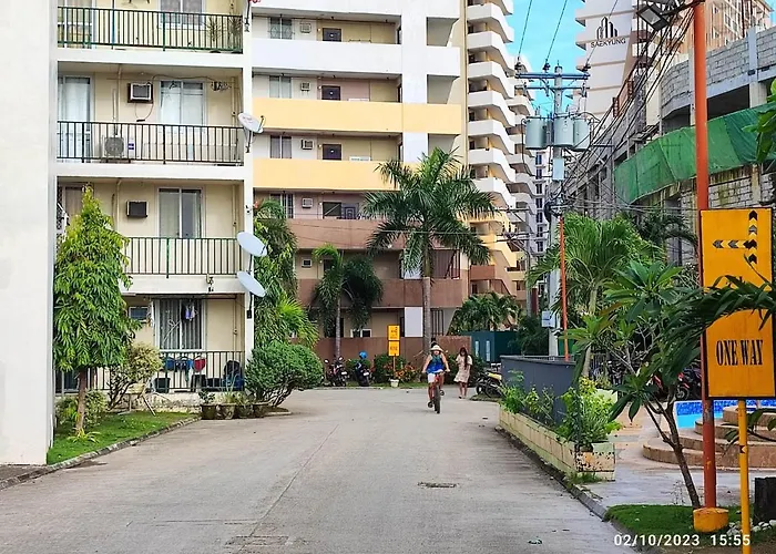 Maverick's 3 Bedroom Fully Furnished Apartment
