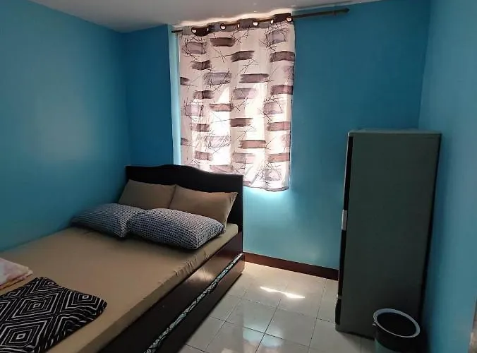 Maverick's 3 Bedroom Fully Furnished Apartment *