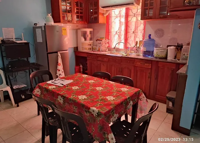 Apartment Maverick's 3 Bedroom Fully Furnished Suba Basbas