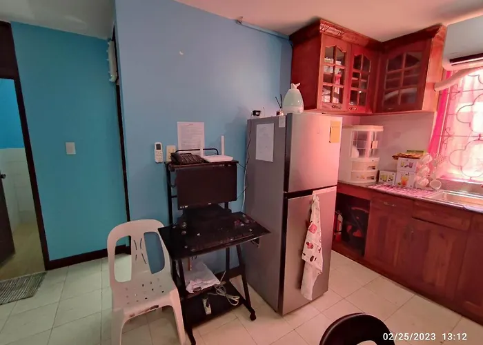 Maverick's 3 Bedroom Fully Furnished Apartment *